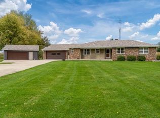 2369 S Lowden Rd, Oregon, IL 61061