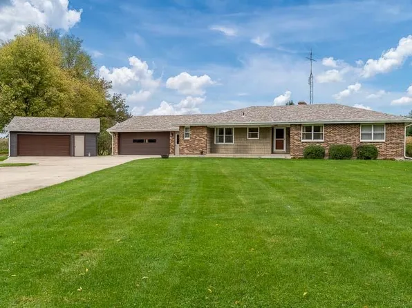 2369 S Lowden Rd, Oregon, IL 61061