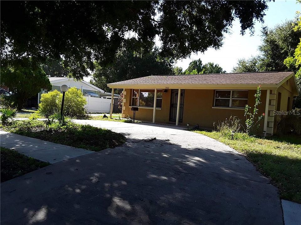 1st image of 762 77th Ave N