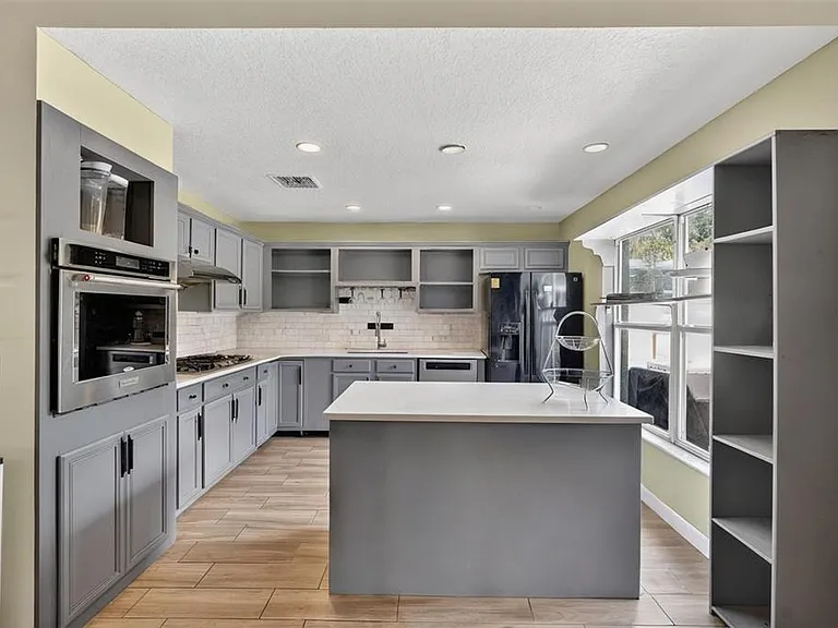 2638 Eagle Canyon Dr N — Photo 9