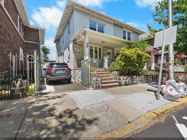 4303 Kennedy Boulevard image 1 of 28