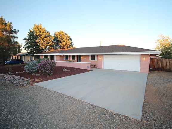 2nd image of 3923 N Taylor Dr