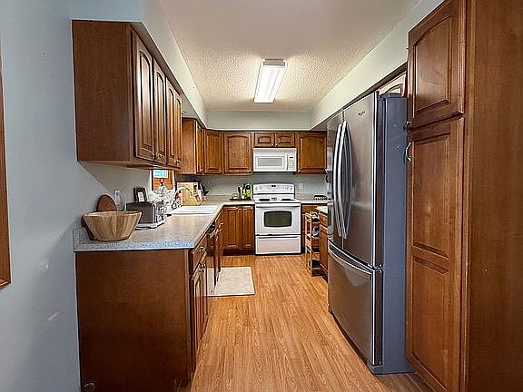 5th image of 602 E Jessie St