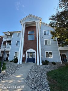 2602 Aristocrat Pl UNIT 104, Louisville, KY, 40299