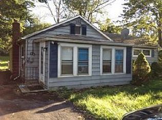 31 Yates Ave, Poughkeepsie, NY 12601