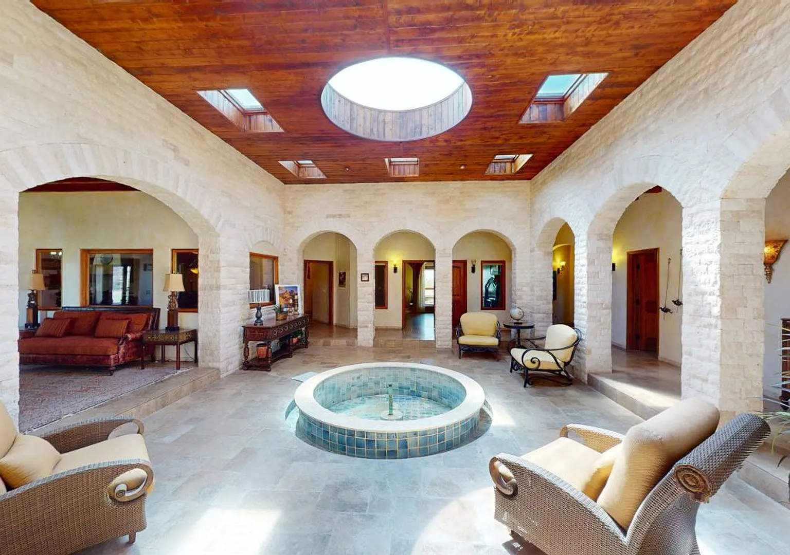 Furnished 5-Bedroom Home with Indoor Pool & Amenities — Photo 3