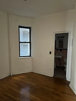 Rented by Eric Goodman Realty Corp | media 5