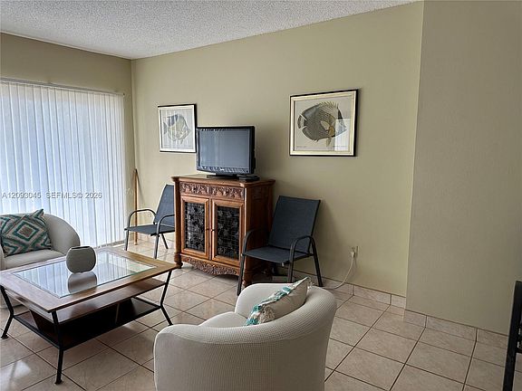5th image of 1985 S Ocean Dr APT 17M