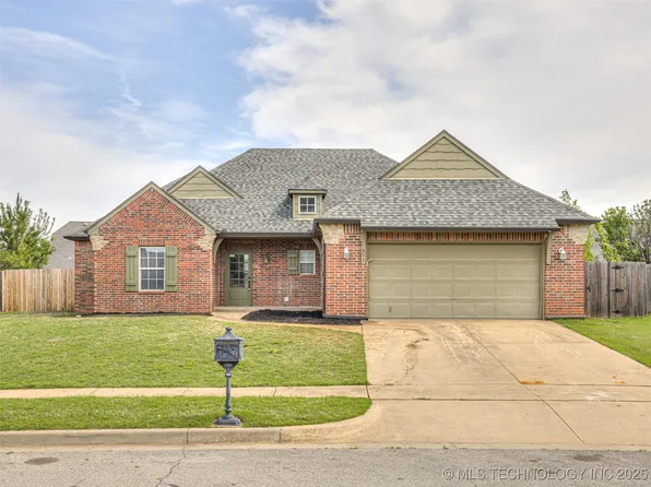 311 E 126th St S, Jenks, OK 74037