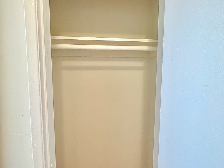8750 Woodman Ave #18 — Photo 14