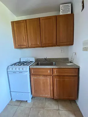 Rented by Contact Realty | media 5