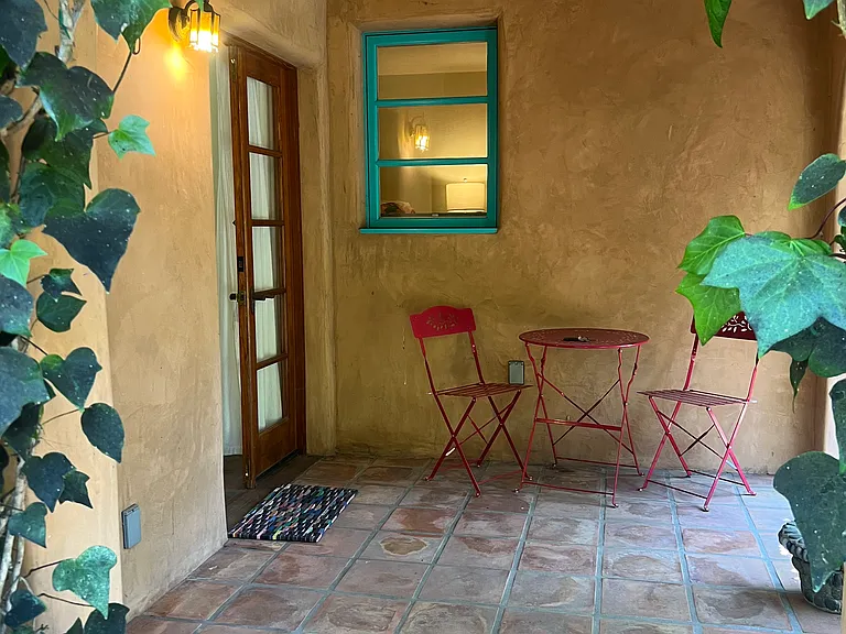 1827 Sycamore Canyon Rd — Photo 6