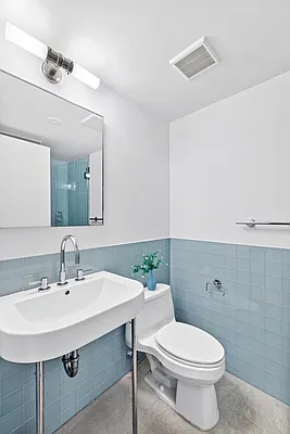 Sold by Compass | media 7