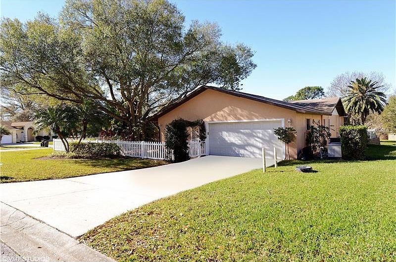 1st image of 3012 Lake Vista Dr