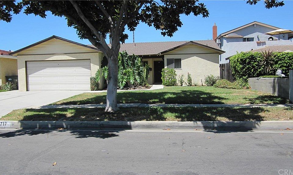 1st image of 1717 Bolanos Ave