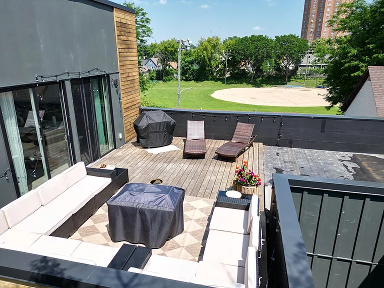 1817 N Arlington Pl #1817 — Photo 16