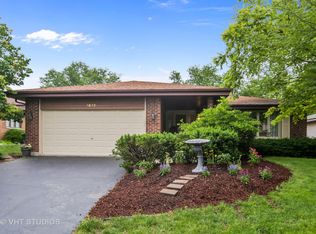 1612 Valley Forge Pl, Downers Grove, IL 60516