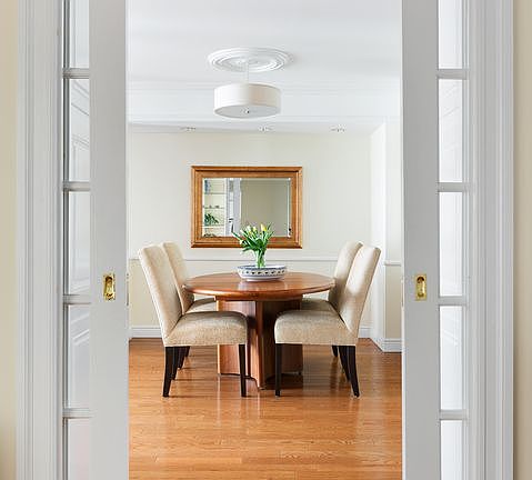 4th image of 333 E 55th St APT 5A