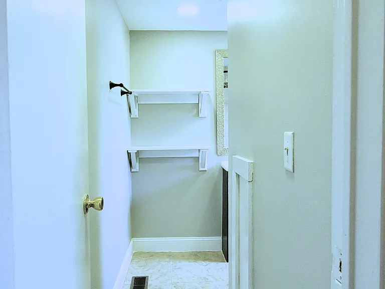 90 E 8th Ave #2 — Photo 9