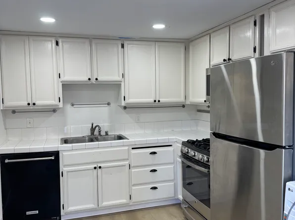 6697 Greenback Ln, Citrus Heights, CA 95621