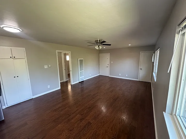 2308 T St #8 — Photo 2