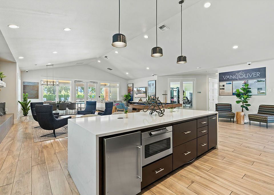 Resident Clubhouse with High-End Finishes