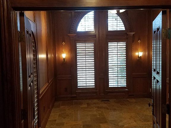 4th image of 11240 Greenbriar Chase