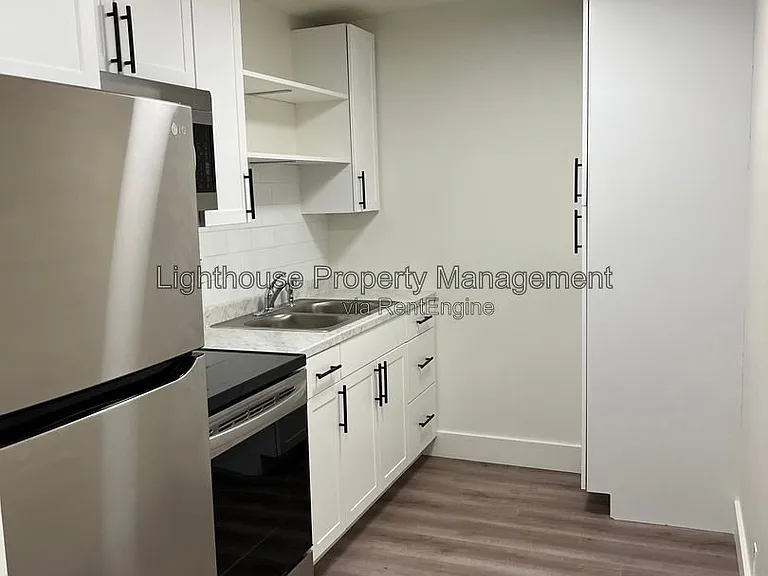 917 Pearl St #2 — Photo 3