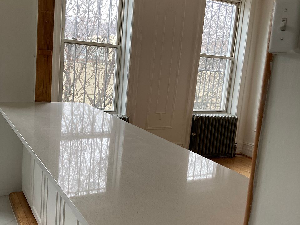 1st image of 80-27 Jamaica Ave #3