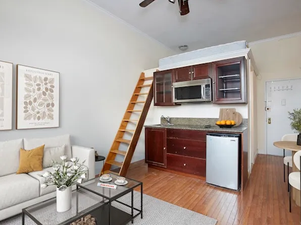 140 West 69th Street image 2 of 4