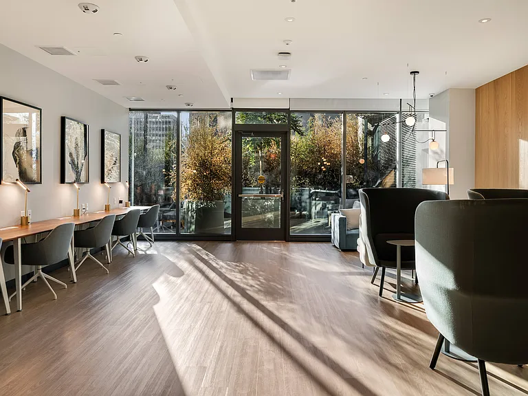 Opus LA — Photo 28