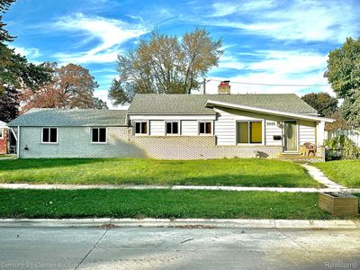 5035 Lyons Cir S, Warren, MI, 48092