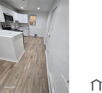 2nd image of 2461 N 29th St