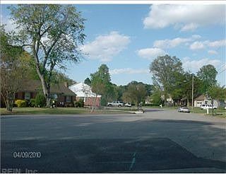 2nd image of 3601 Linnet Ln