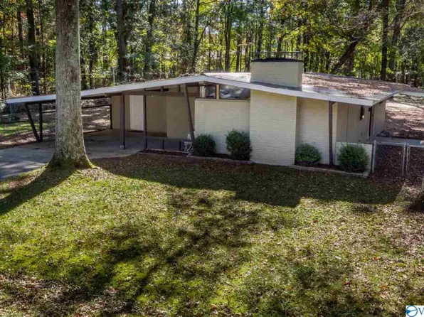 700 Azalea St NW, Hartselle, AL 35640