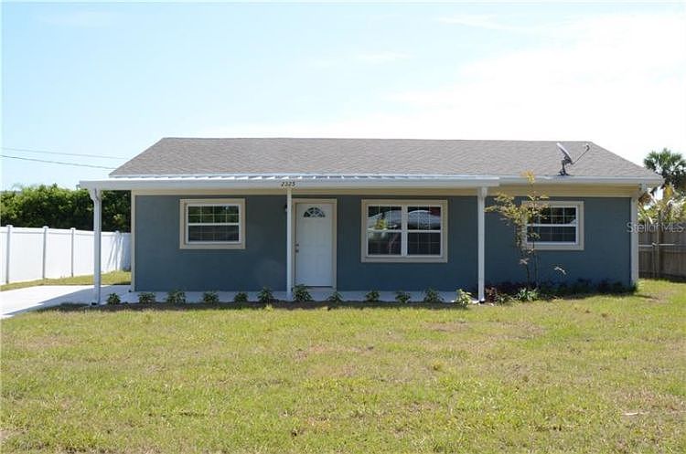 1st image of 2325 Palm Dr