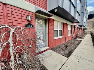18 S Aberdeen St UNIT 4, Chicago, IL 60607