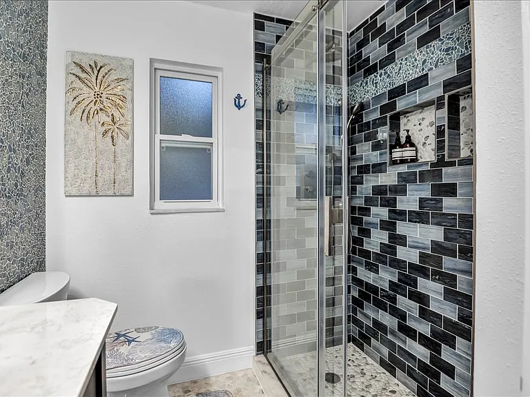 31 Lands End Ln — Photo 21