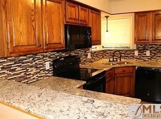 2017 Espinosa Dr, Carrollton, TX 75010