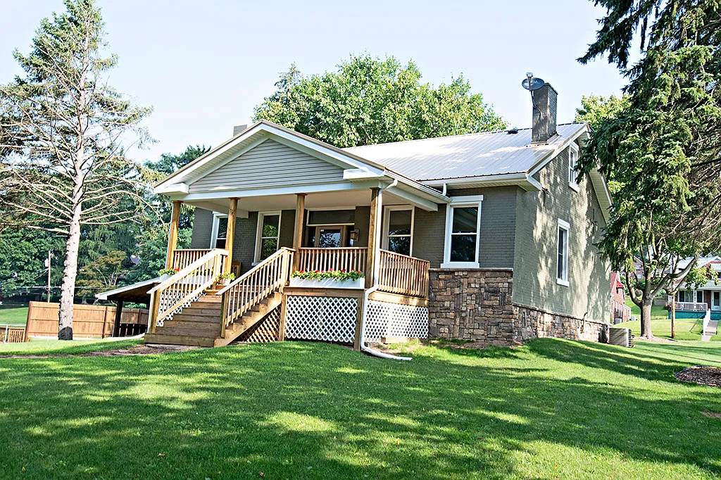 1528 Beech St photo 1