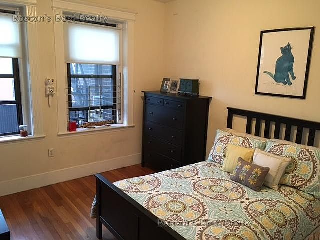 2nd image of 1304 Commonwealth Ave #15