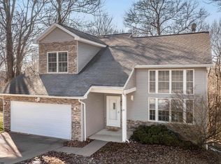 26 Oakton Dr, Morgantown, WV 26508