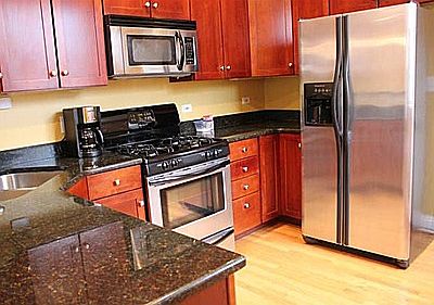 5th image of 1427 W Birchwood Ave APT 1N