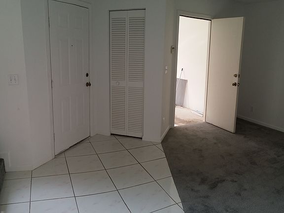 5th image of 10104 Royal Palm Blvd