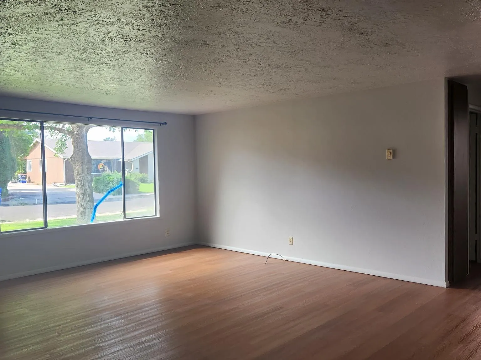 2 bed, 1100 sqft, $1,425 — Photo 3