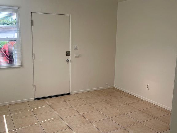 4th image of 4251 Whittier St