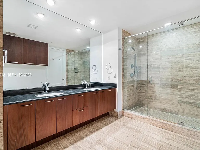 16001 Collins Ave #1505 — Photo 16
