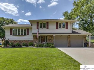 4212 N 94th St, Omaha, NE 68134