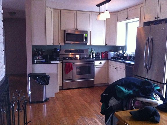 4th image of 2031 Suffolk Ave