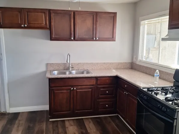 49834 29 Palms Hwy #B, Morongo Valley, CA 92256